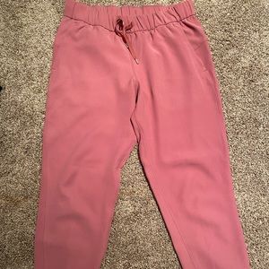 On the fly lululemon jogger 8